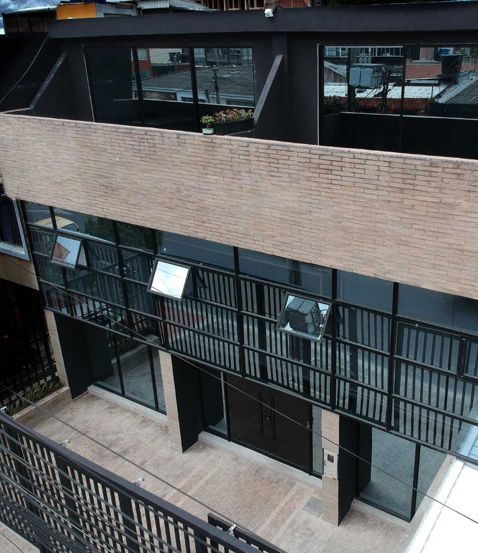 The Encore Bogotá clinic building in northern Bogotá